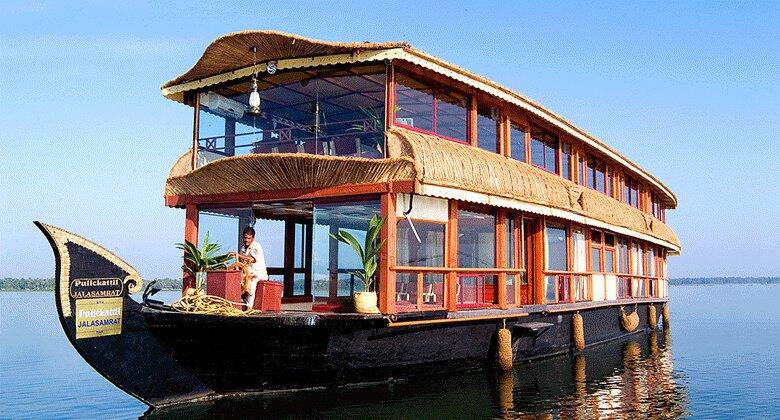 بوليكاتيل هاوس بوتس, Alleppey 1